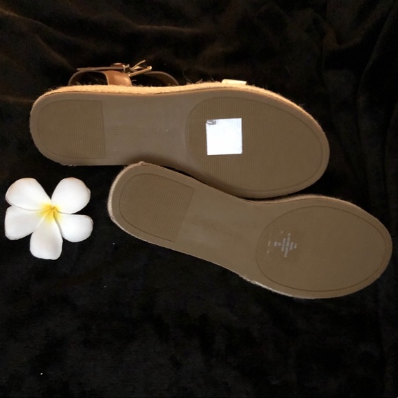 NWOT Tommy Hilfiger Tri-color Vegan 🌱 Leather Espadrille Jute Platform Sandals - Picture 7 of 11